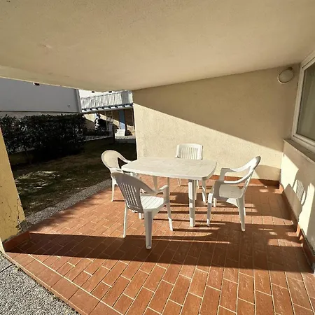 Ferienhaus Fuer 4 Personen Ca 30 Qm In Bibione, Adriakueste Italien Und Umgebung Дом отдыха *