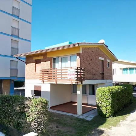Ferienhaus Fuer 4 Personen Ca 30 Qm In Bibione, Adriakueste Italien Und Umgebung * Бибионе
