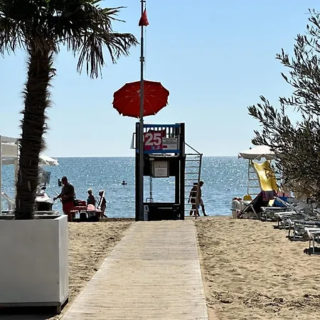 Дом отдыха Ferienhaus Fuer 4 Personen Ca 30 Qm In Bibione, Adriakueste Italien Und Umgebung Бибионе